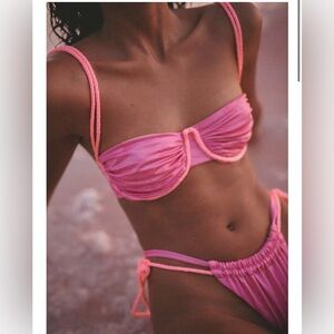 Baobab bikini top color bubble gum size Medium brand new with tags it’s sold out